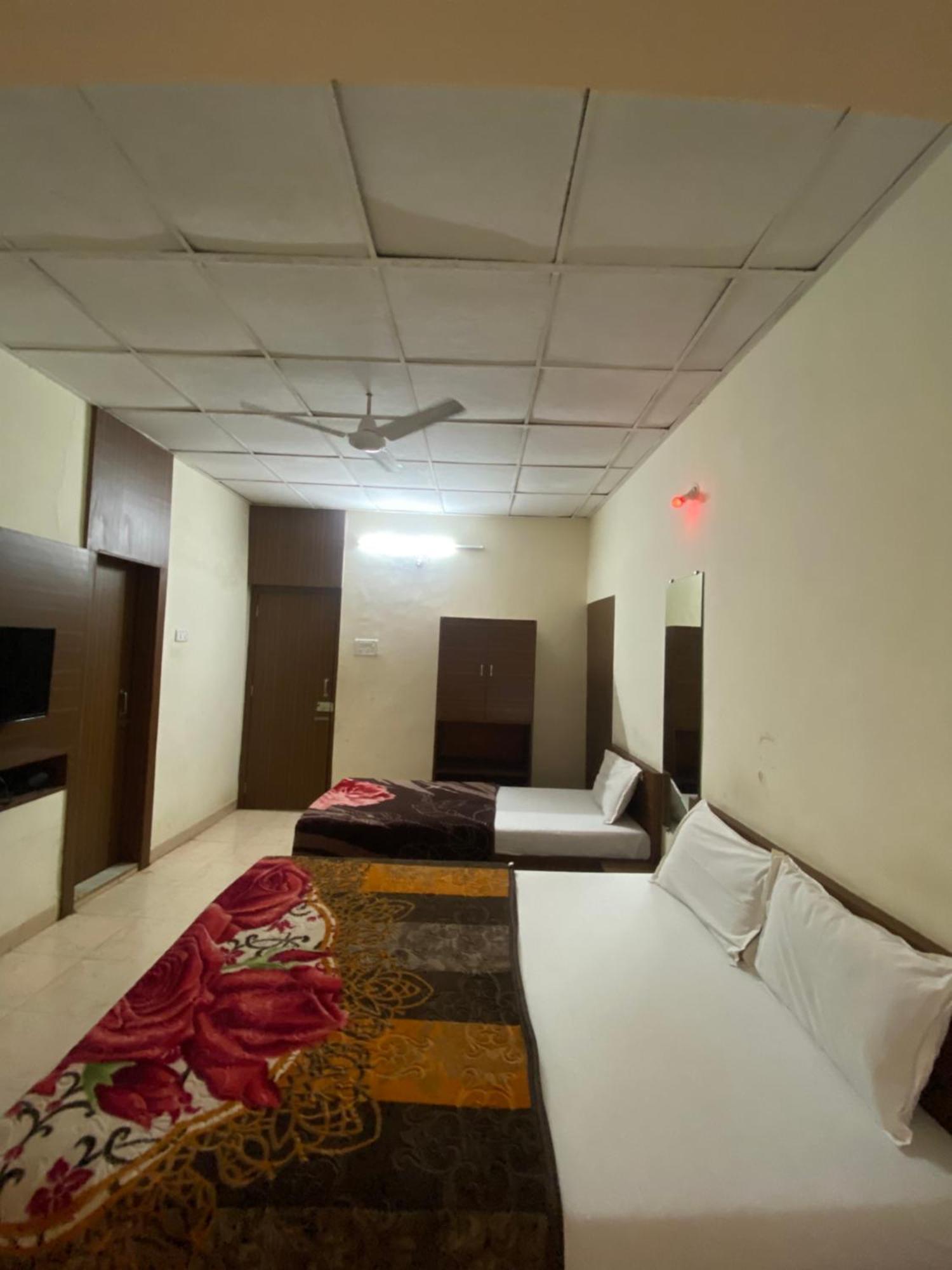 Jewel Resort Lonavala Extérieur photo